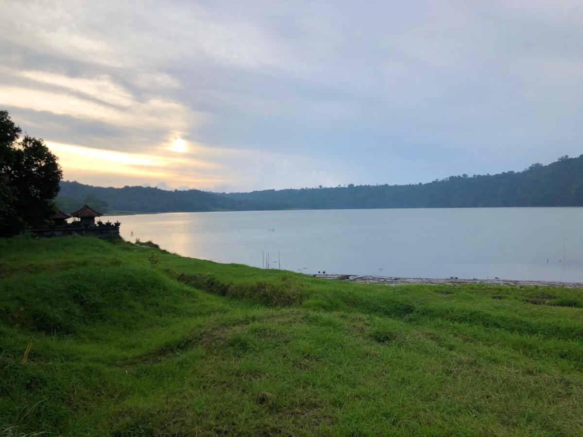Buyan Lodge Lake View Villa Bedugul  Exterior photo
