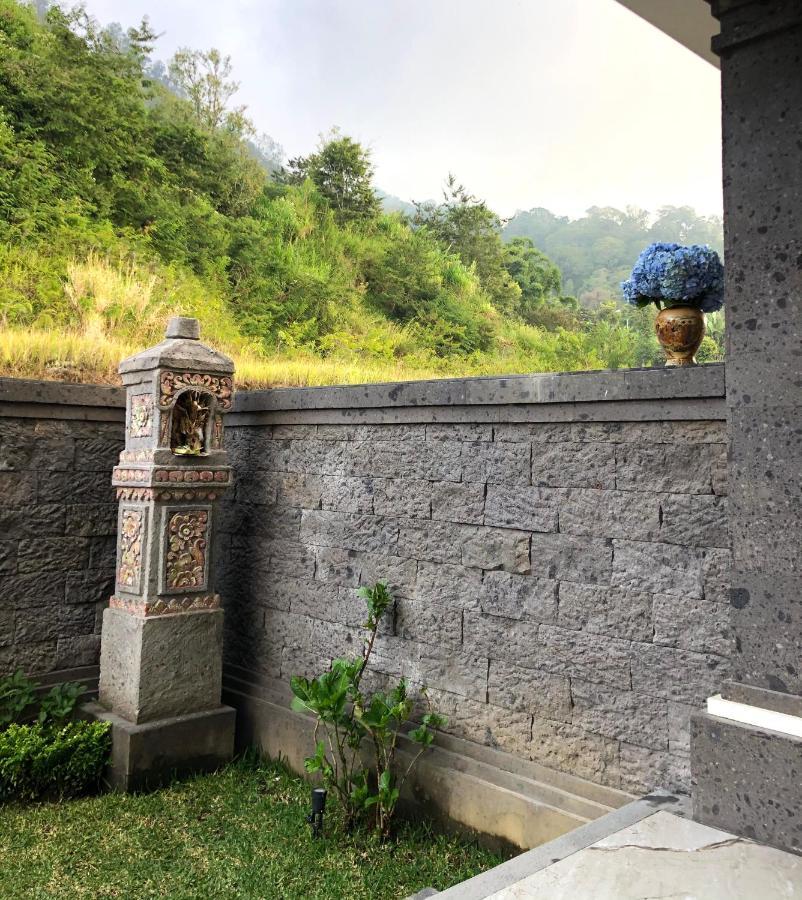 Buyan Lodge Lake View Villa Bedugul  Exterior photo